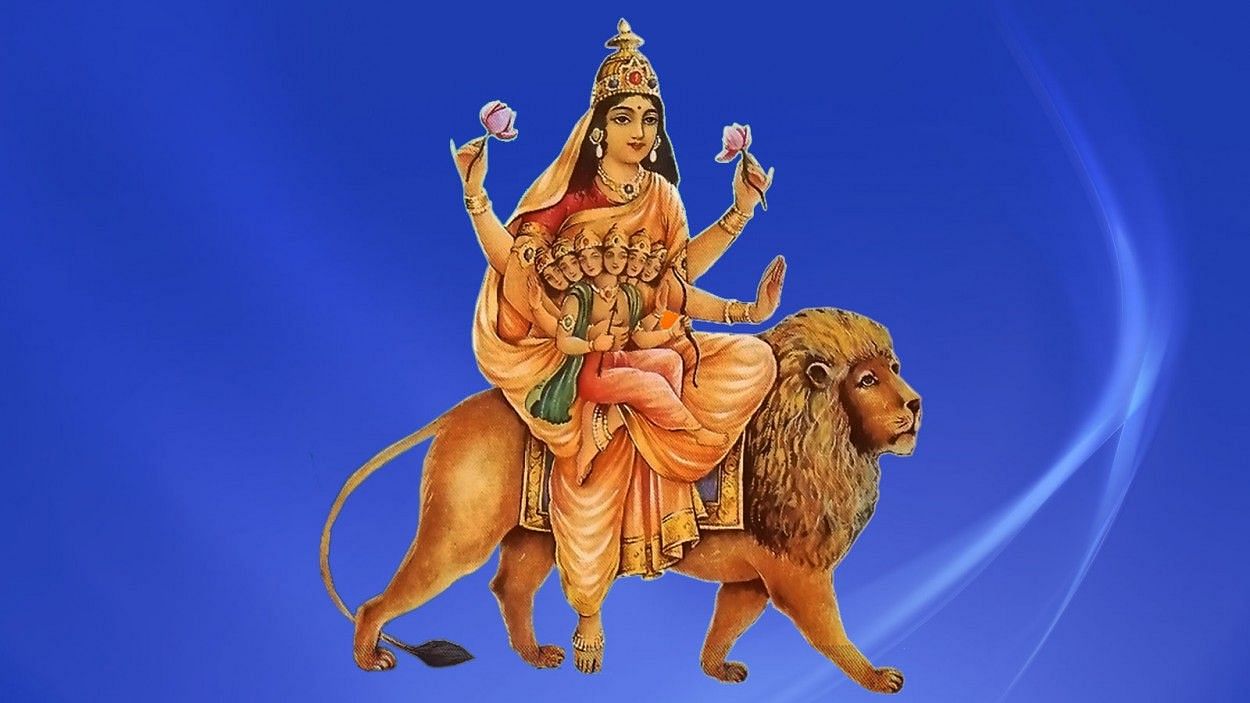 नवरात्र के पांंचवें दिन स्कंदमाता की पूजा की जाती है.