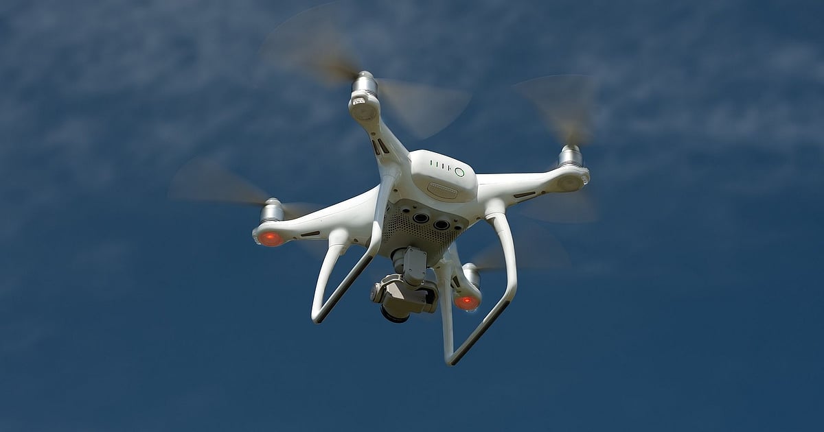 जम्मू एयरफोर्स बेस पर अटैक के बाद श्रीनगर प्रशासन ने ड्रोन पर लगाया बैन