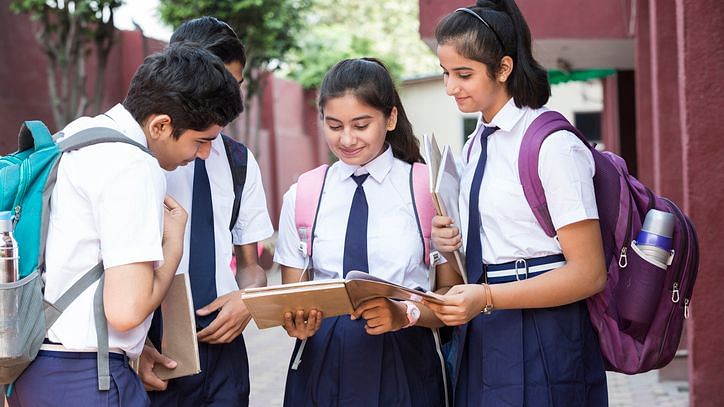 CBSE 10th-12th:छात्र नजदीकी के स्कूल में दे सकेंगें बोर्ड परीक्षा 