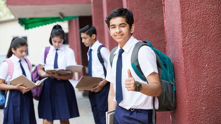 CBSE to Promote 9th and 11th Class Students: सीबीएसई के 9वीं और 11वीं कक्षा के छात्रों को इस आधार पर किया जा रहा प्रमोट