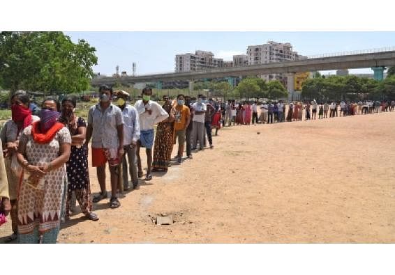 कर्नाटक सरकार ने फंसे हुए लोगों को मूल स्थान पर&nbsp; जाने की अनुमति दी