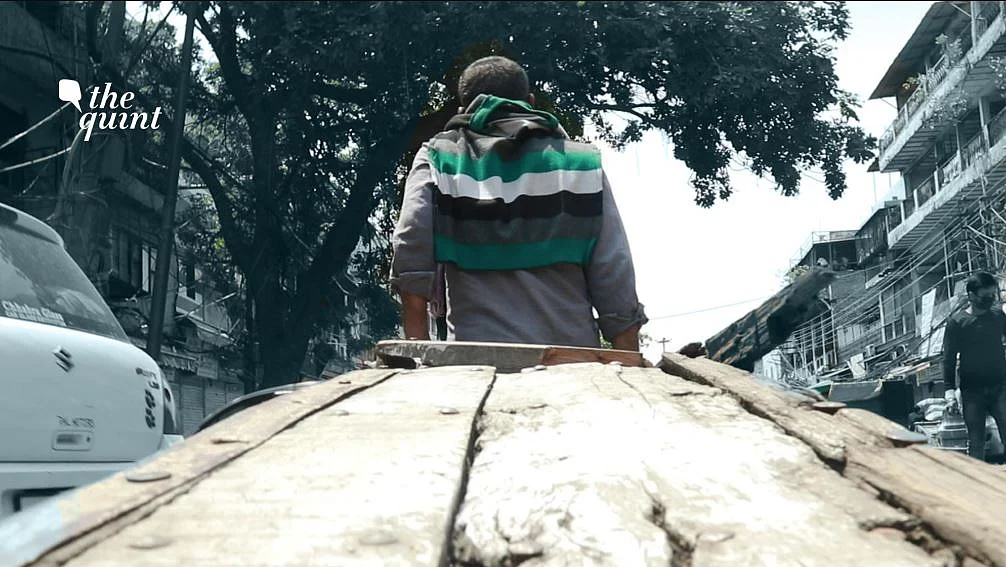 मजदूर दिवस: ‘हमारे लिए क्या जिंदगी और क्या मौत सब बराबर है’