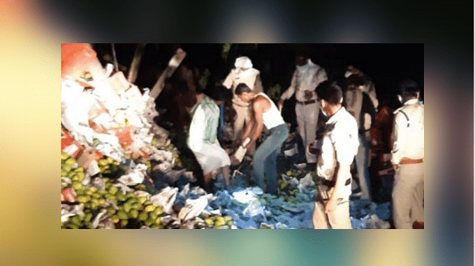 मध्यप्रदेश के नरसिंहपुर में हुआ बड़ा ट्रक हादसा, पांच मजदूरों की मौत