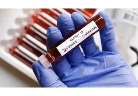 देश में <a href="https://hindi.thequint.com/big-story/china-coronavirus-outbreak">कोरोना वायरस </a>संक्रमण के चलते बुधवार सुबह तक 2,415 मौतें हो चुकी हैं,