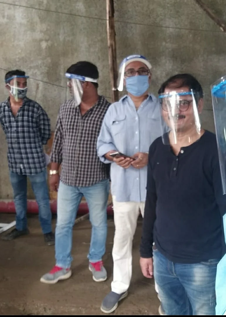 कोरोना के बीच शुरू हुई शूटिंग, कम क्रू, सोशल डिस्टेंसिंग का पालन