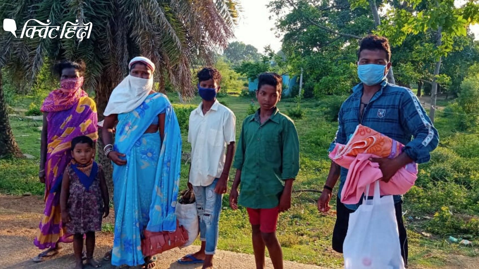 मानकी गागराई और उनका परिवार जिन्हें गलती से कोविड अस्पताल भेज दिया गया
