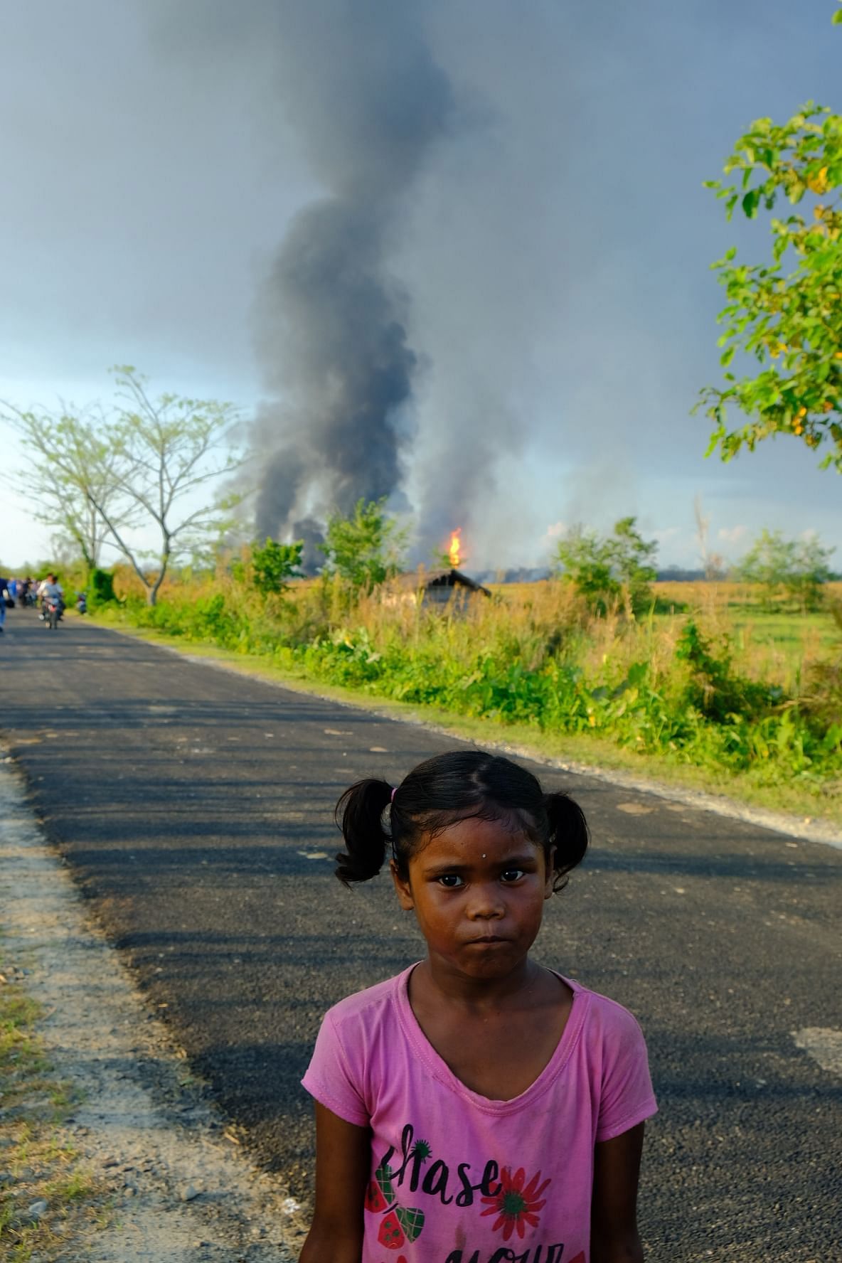 असम में 12 दिन पहले गैस लीक हुई थी, अब चार दिन से वहां आग जल रही है