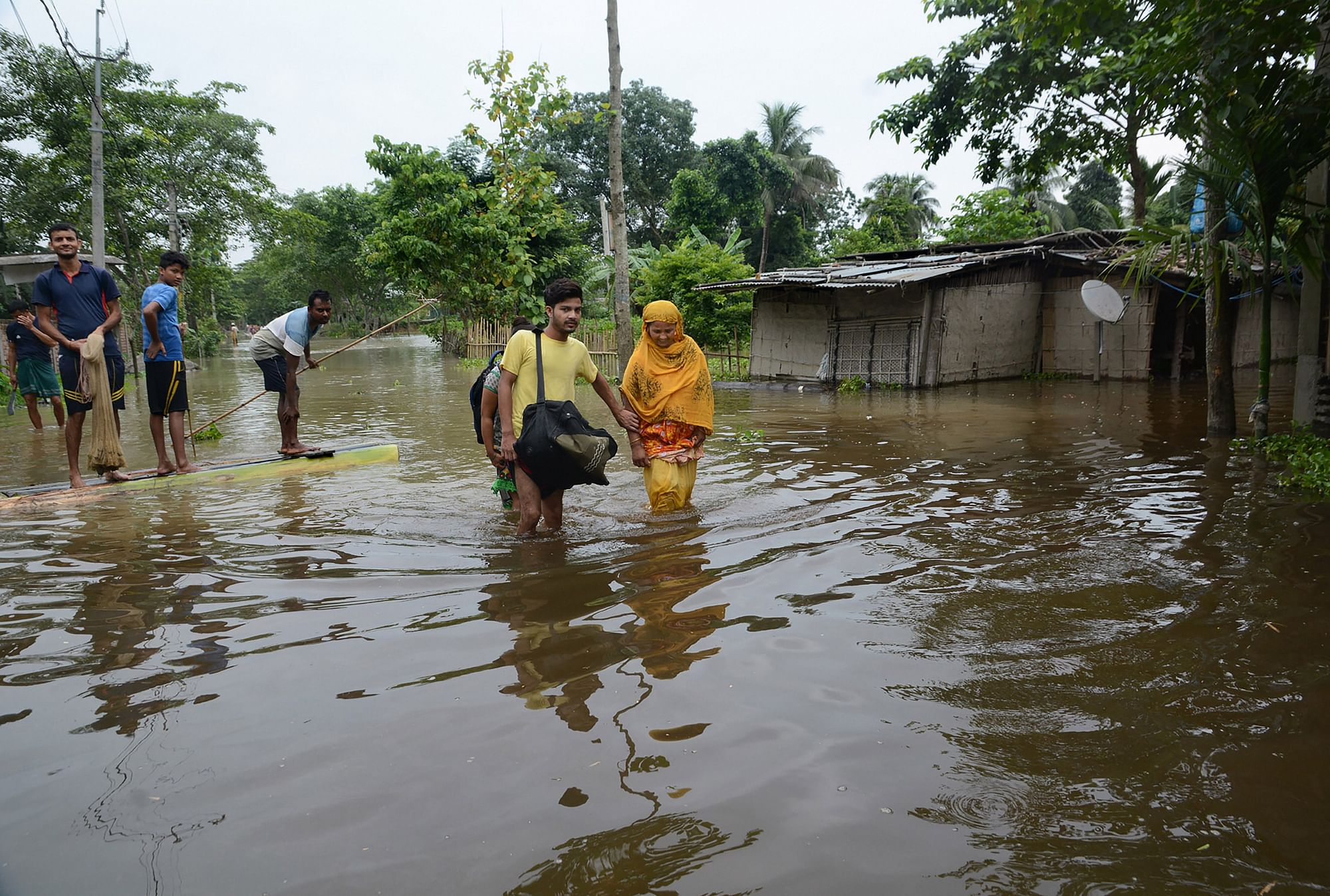 Video | Assam Floods: असम में बाढ़ से तबाही, 30 जिलों में 48 लाख लोग ...