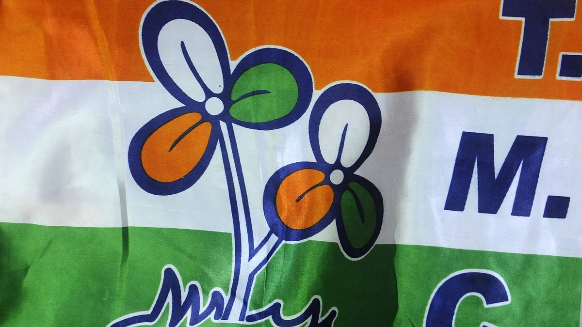 अब पश्चिम बंगाल में टीएमसी नेता को गोली मारी, हालत गंभीर 