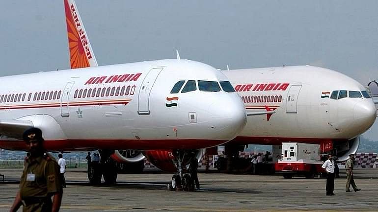 एयर इंडिया को खरीदने के लिए बाकी कंपनियों के साथ टाटा संस ने भी लगाई बोली