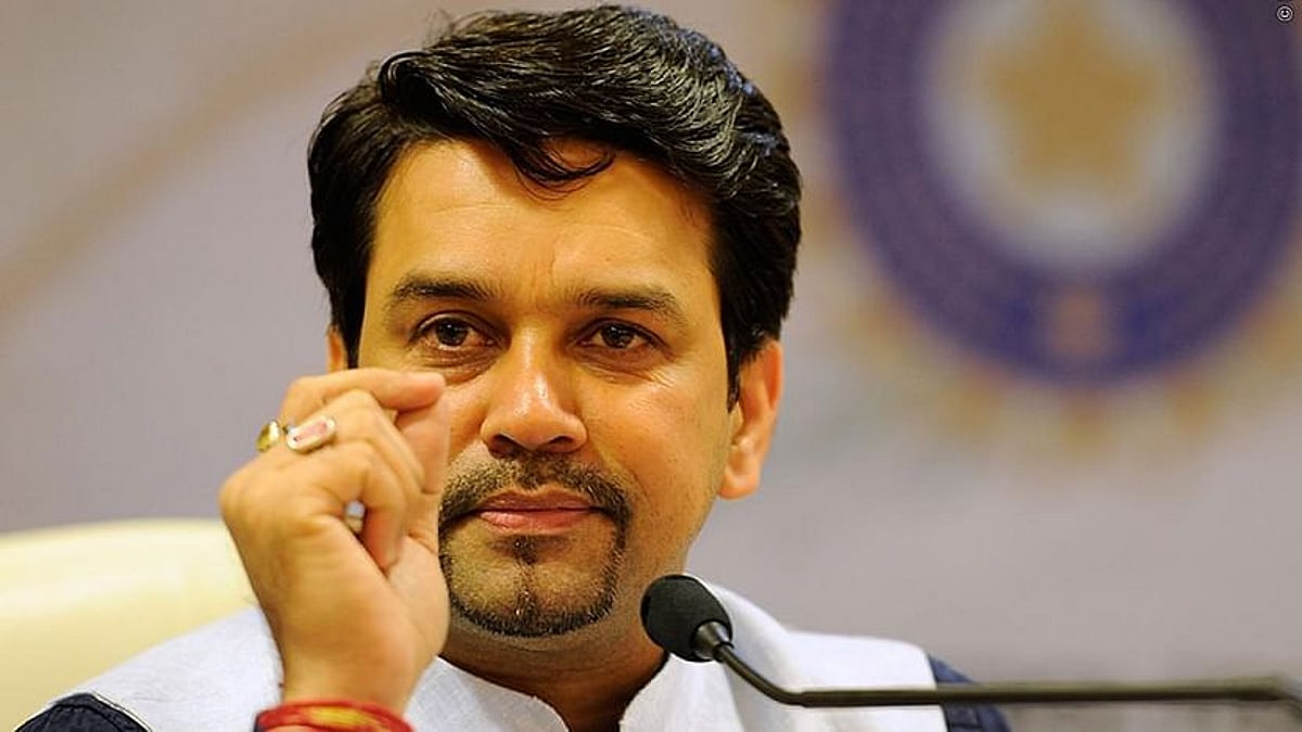 मीडिया समूहों पर आयकर रेड पर IB मंत्री- 'एजेंसियों का काम, सरकारी दखल नहीं'