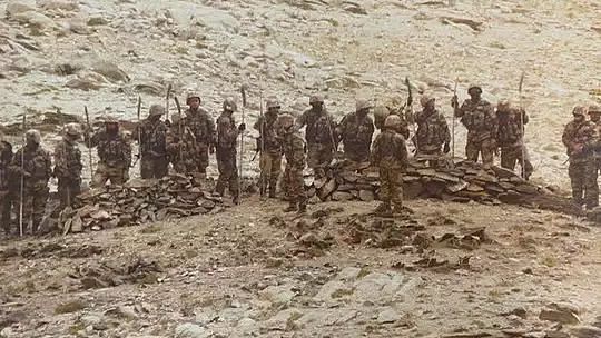हैंडमेड हथियारों के साथ भारतीय पोस्ट की तरफ आए थे चीनी सैनिक