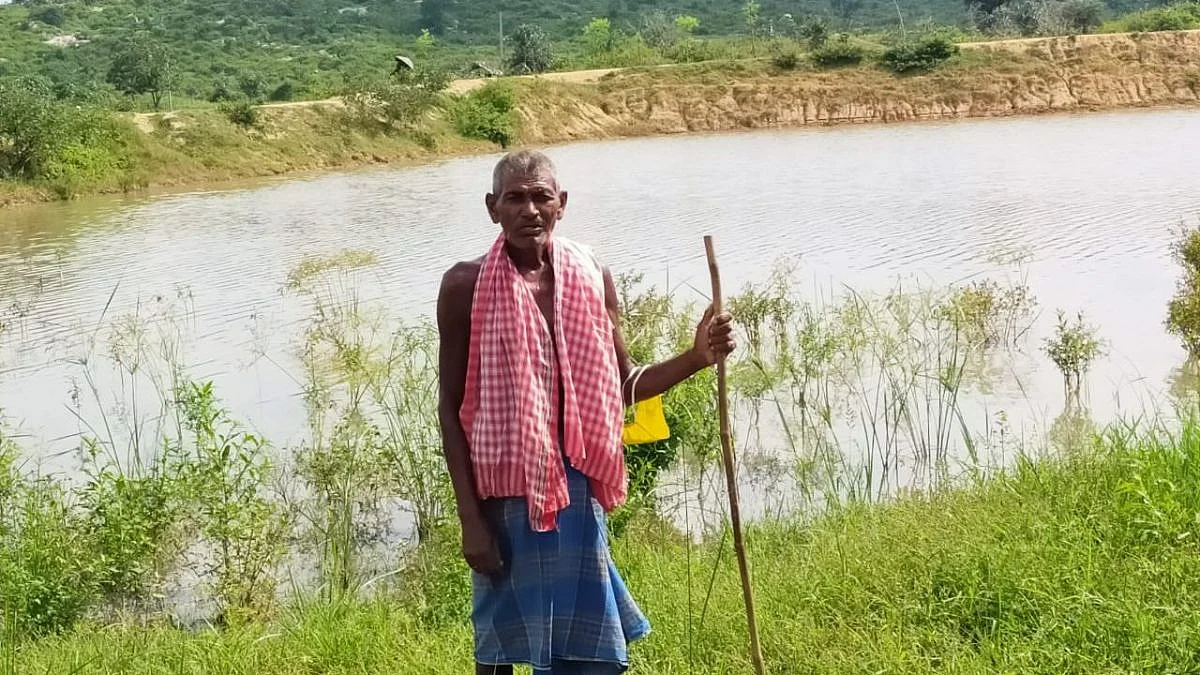 लौंगी भुइयां जिन्होंने अकेले दम पर 5 किलोमीटर लम्बी, 4 फीट चौड़ी व 3 फीट गहरी नहर खोद डाली