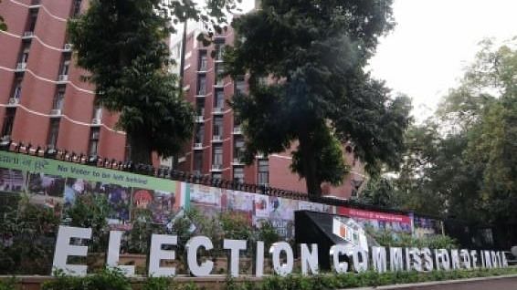 EC ही कोविड-2 के लिए जिम्मेदार, हत्या का केस दर्ज होना चाहिए: HC