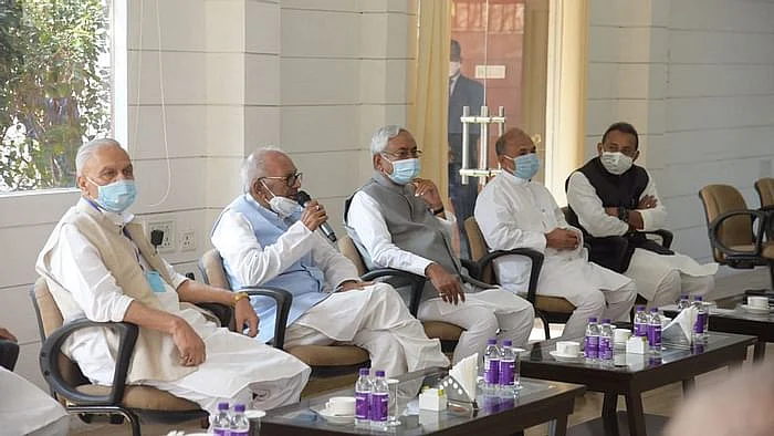 नीतीश नहीं बनना चाहते थे CM, डिप्टी CM पर क्यों है इतना सस्पेंस?