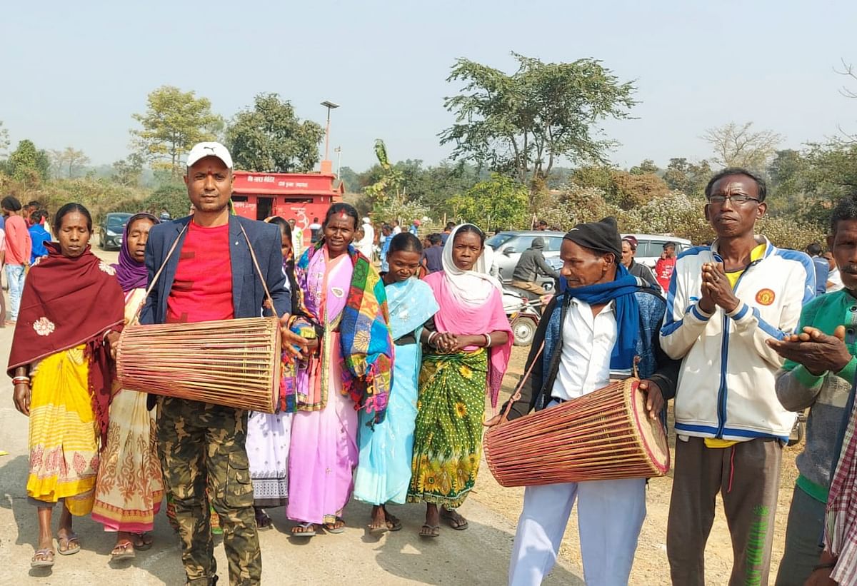 14 जनवरी को जब देश में मकर संक्रांति और पोंगल मनाया जाता है, झारखंड के आदिवासी टुसू का पर्व मनाते हैं.