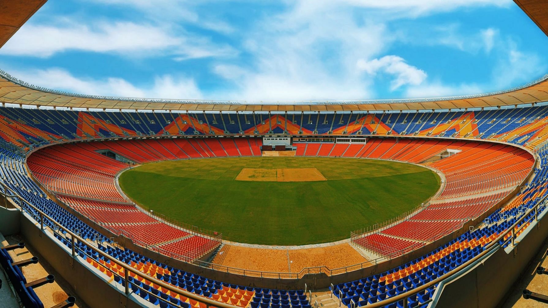 अहमदाबाद का  मोटेरा स्टेडियम 
