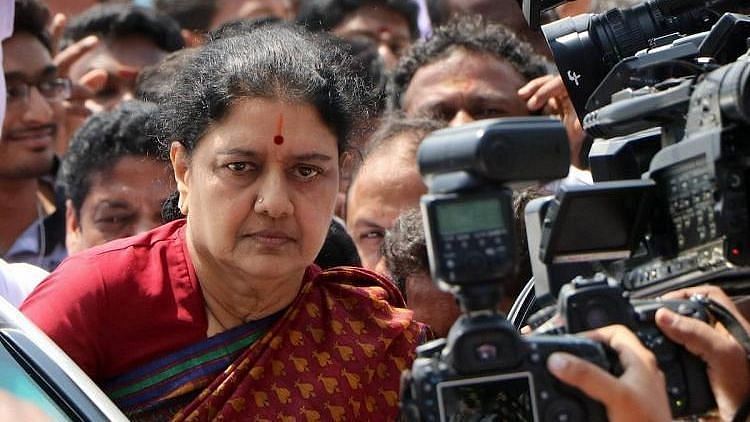Sasikala quits politics: AIADMK की चीफ रह चुकीं शशिकला ने राजनीति से संन्यास  का ऐलान किया, Former Tamil Nadu Chief Minister AIADMK leader VK Sasikala  quits politics