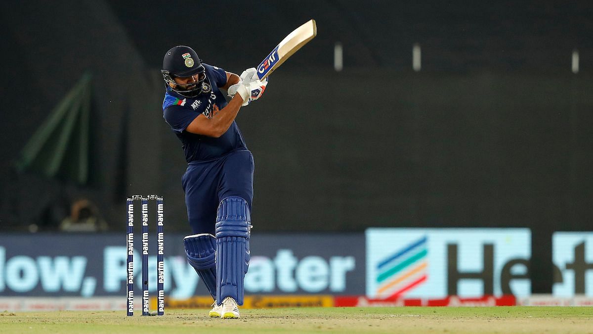 रोहित शर्मा ने न्यूजीलैंड के खिलाफ एक ही T20 मैच में हासिल किए 5 बड़े मुकाम