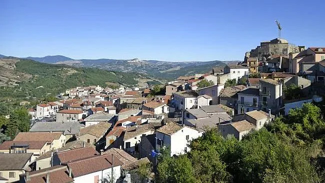 क्या आप यूरोप में घर खरीदना चाहते हैं? 