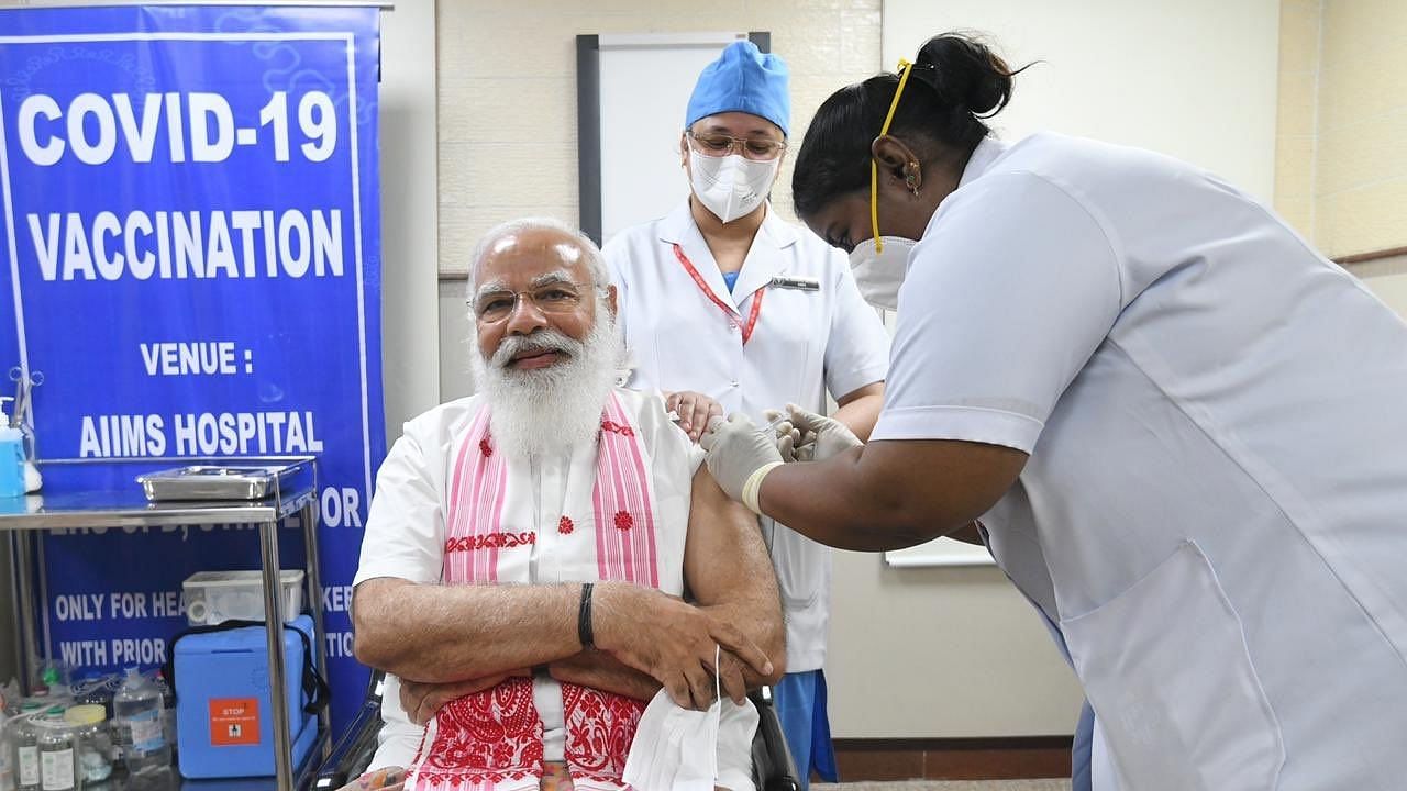 प्रधानमंत्री मोदी की फोटो कोविड वैक्सीन सर्टिफिकेट से हटाने का निर्देश
