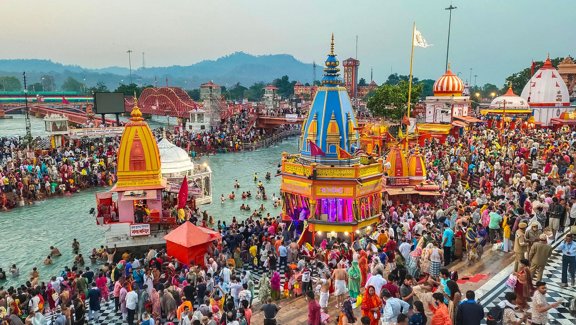 Kumbh in Haridwar नेपाल के पूर्व राजा कुंभ से लौटने के बाद हुए कोरोना