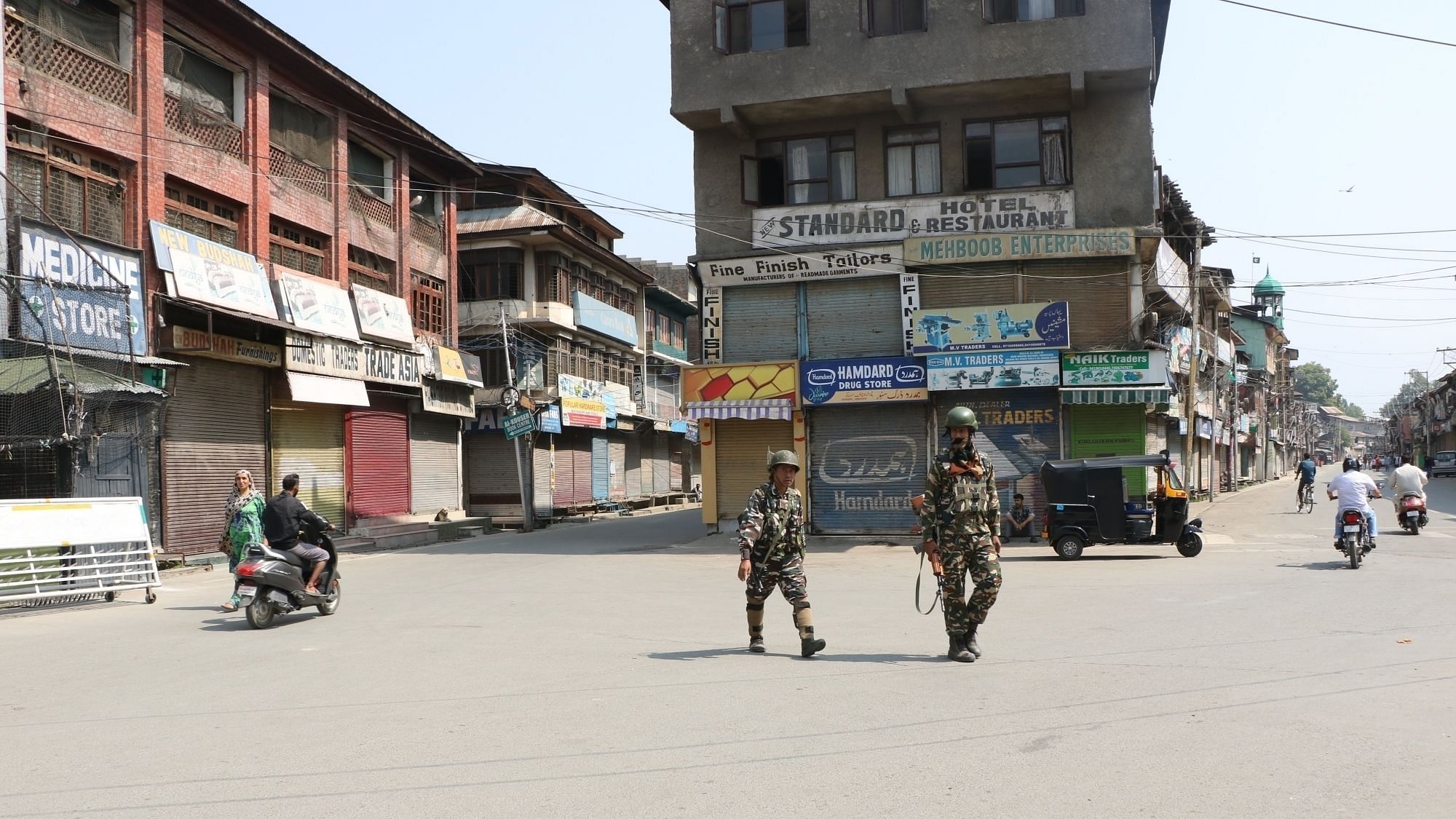 आर्टिकल 370 हटने के बाद श्रीनगर में तैनात सुरक्षाबल