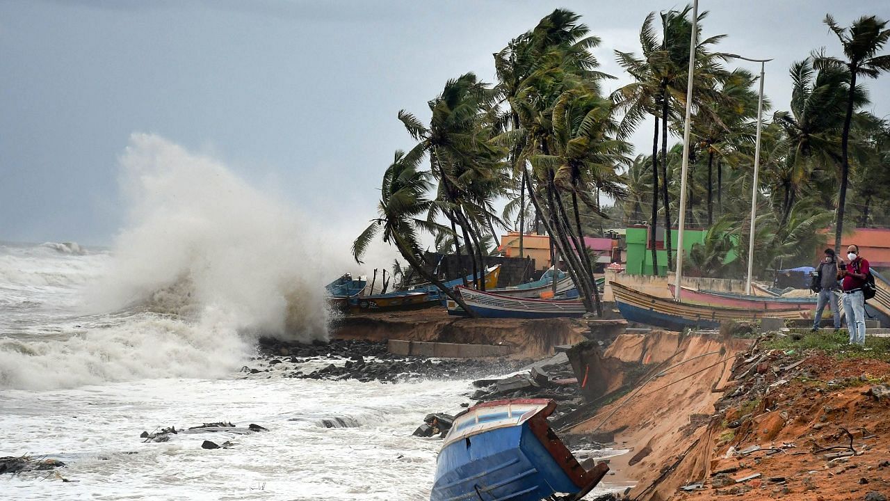 Cyclone Tauktae: तिरुवनन्तपुरम की तस्वीर