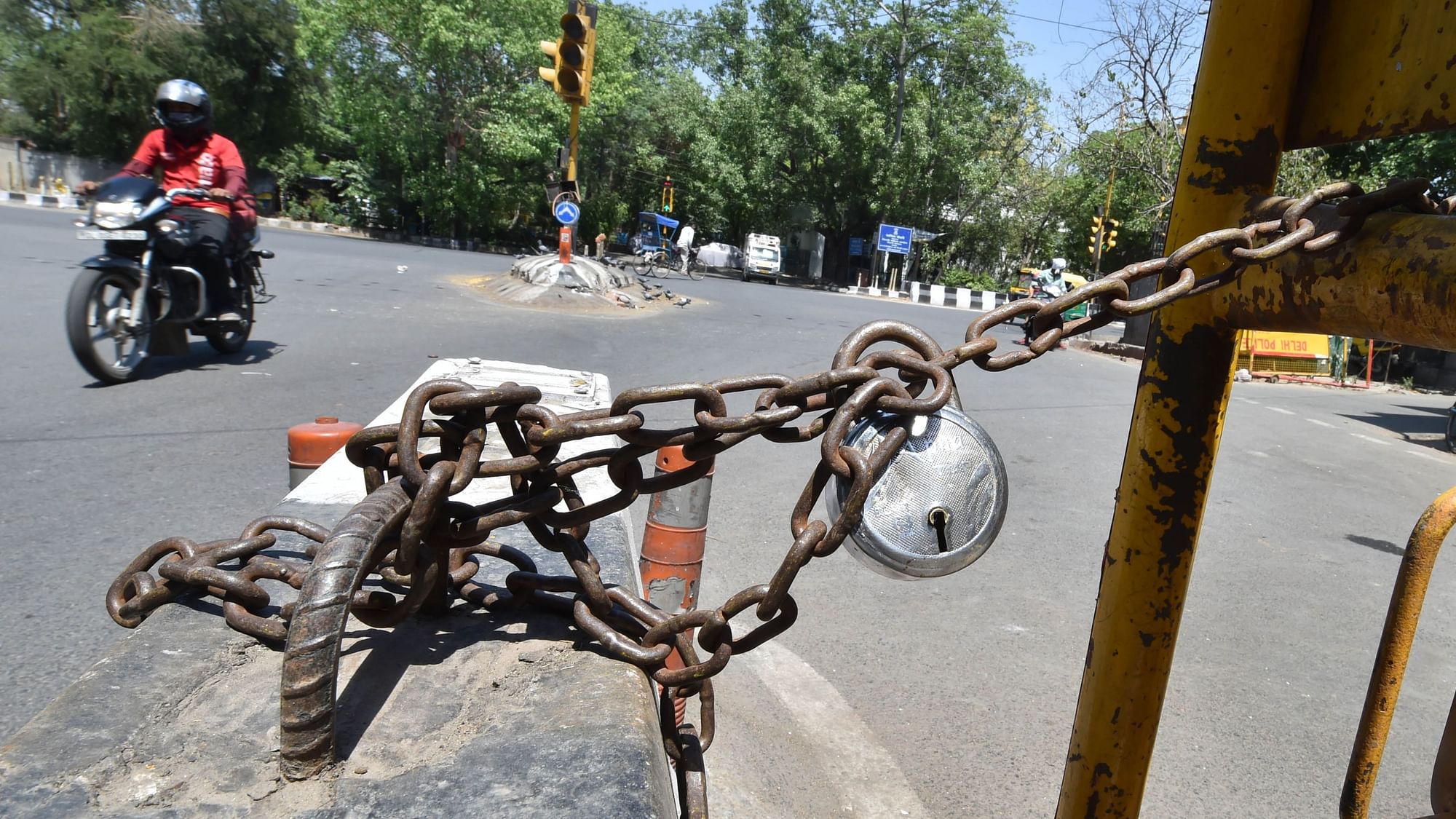 Delhi Lockdown : लॉकडाउन की सांकेतिक तस्वीर