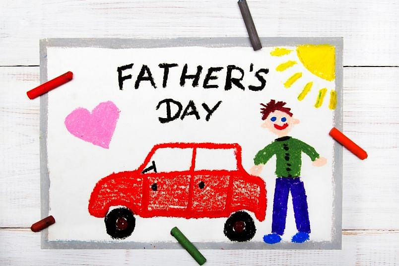Happy Father’s Day 2021: फादर्स डे के दिन बच्चे अपने पिता को गिफ्ट देते हैं, विश करते हैं