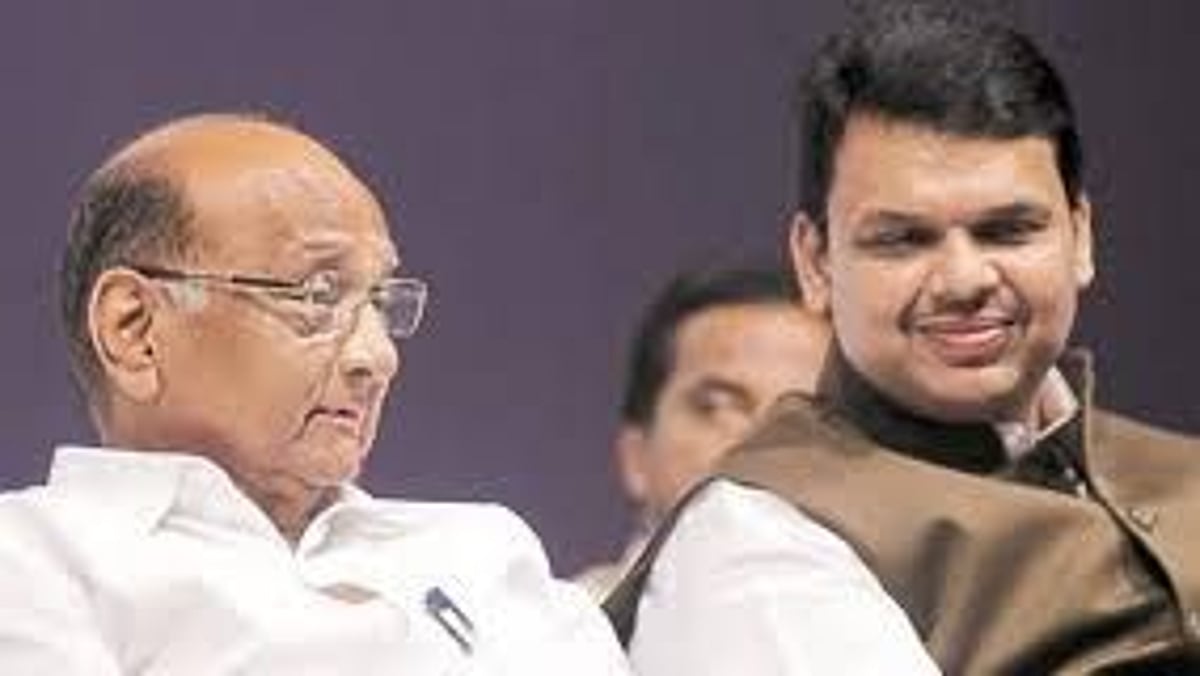 मुलाकात का रहस्य क्या? सामना  में पवार - फडणवीस मुलाकात पर कटाक्ष