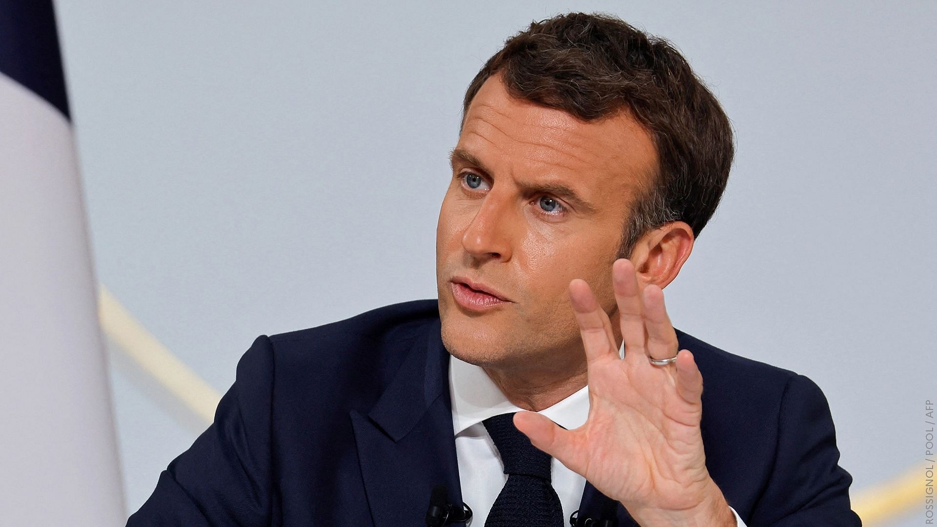 2022 राष्ट्रपति चुनाव में Emmanuel Macron का सामना मरीन ला पेन से है