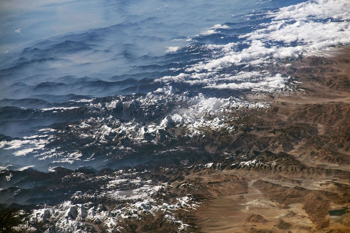 ये हिमालय की ओरिजिनल फोटो नहीं, बल्कि कंप्यूटर की मदद से तैयार की गई 3D फोटो है.