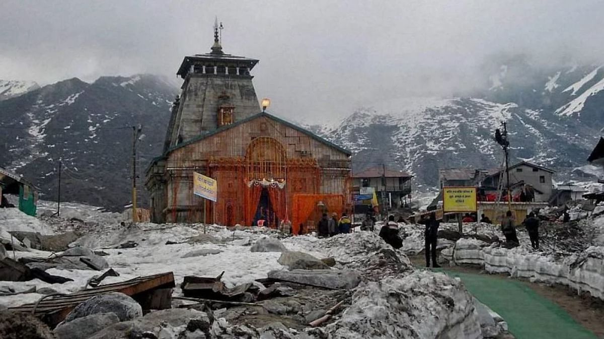 केदारनाथ धाम के एकदम पास विस्फोटकों का प्रयोग, पुजारियों,पर्यावरणविदों का विरोध