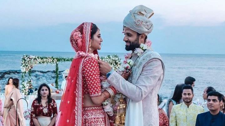 नुसरत ने तलाक की खबरों पर तोड़ी चुप्पी- “शादी भारत में मान्य नहीं”