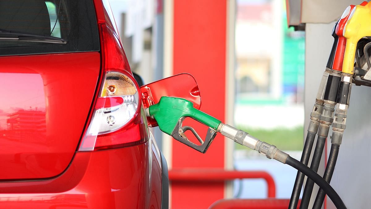 पेट्रोल की कीमत में लगातार बढ़ोतरी
