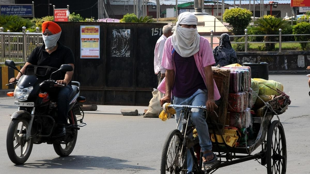 गर्म हवा के थपेड़ों से बेहाल दिल्ली-यूपी-पंजाब,  कब मिलेगी राहत?