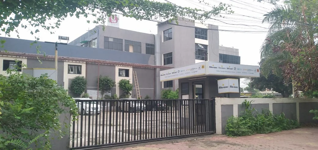 दैनिक भास्कर ग्रुप के भोपाल,जयपुर समेत कई ऑफिस पर इनकम टैक्स का छापा