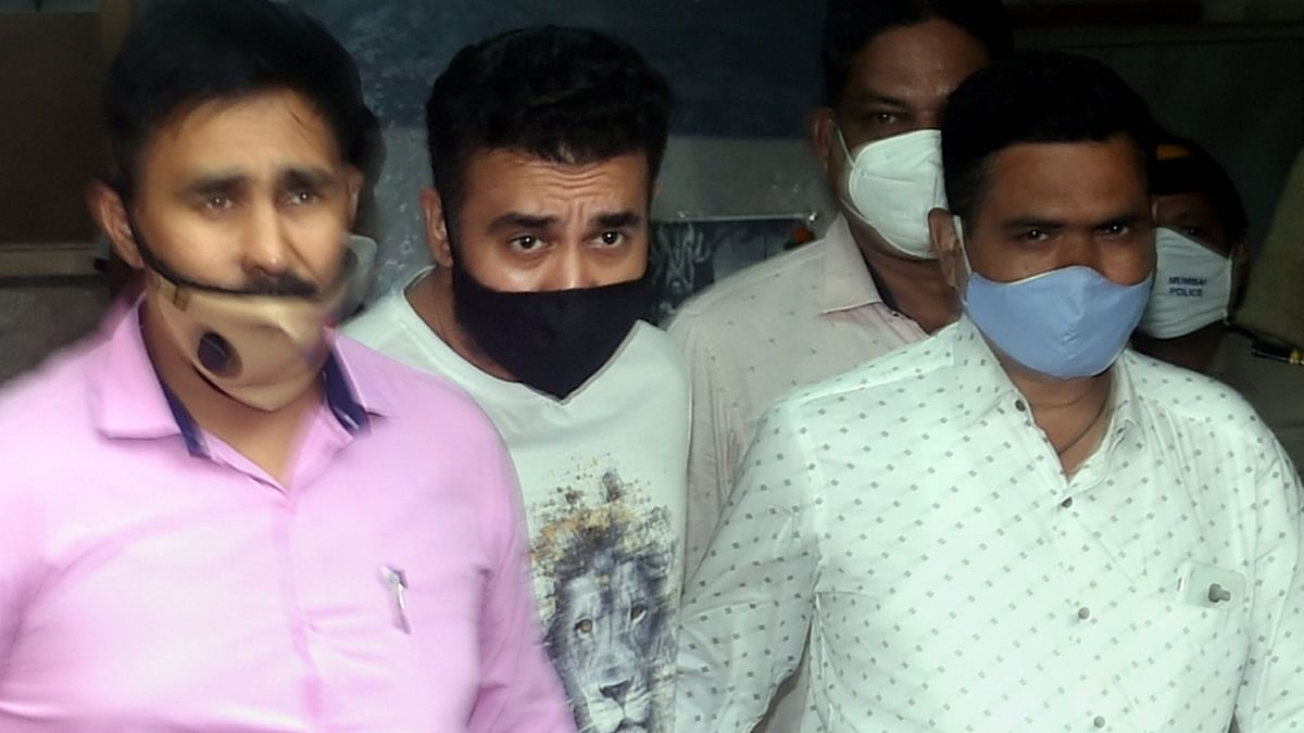 राज कुंद्रा के ऑफिस में मुंबई पुलिस को मिली गुप्त अलमारी - रिपोर्ट