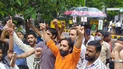 जंतर-मंतर भड़काऊ नारे: हिंदू आर्मी चीफ को पुलिस ने लखनऊ से किया गिरफ्तार