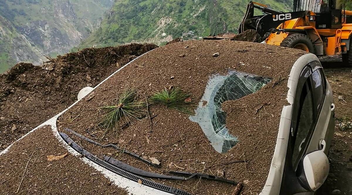 हिमाचल लैंडस्लाइड: अब तक 10 शव बरामद, कई लोगों के फंसे होने की आशंका
