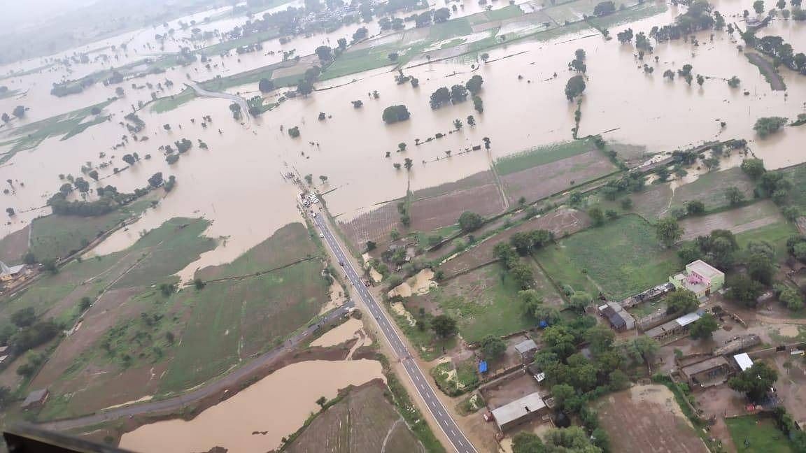 MP: ग्वालियर-चंबल में 1171 गांव डूबे, ग्वालियर-मुंबई NH बंद,रेल लाइन पर भरा पानी