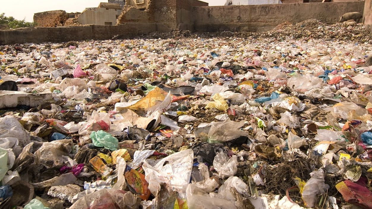 <div class="paragraphs"><p> पर्यावरण मंत्रालय ने  Plastic Waste Management Amendment Rules, 2021 नोटिफाई कर दिए हैं</p></div>