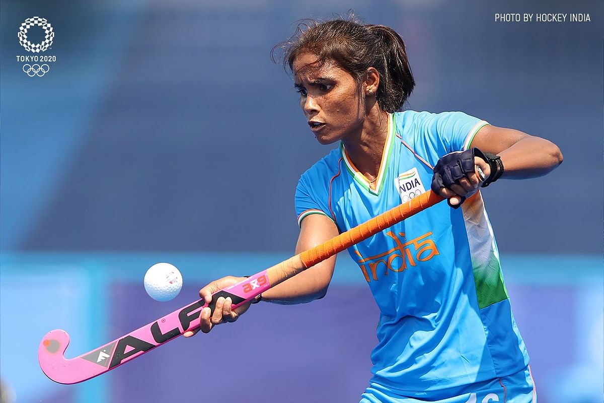 Tokyo Olympics 2020 में इतिहास रचने वाली भारत की  Kamalpreet kaur और Vandana Kataria के संघर्ष की कहानी