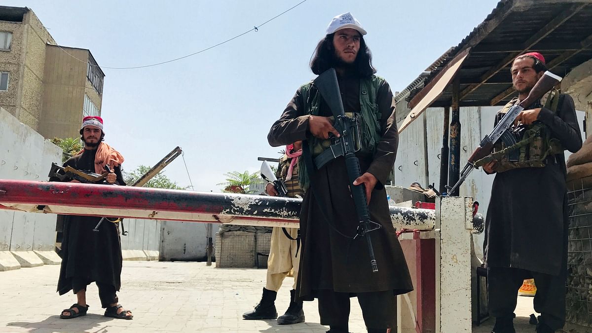 पुरुष रिश्तेदार के बिना अफगान महिलाओं को लंबी यात्रा की अनुमति नहीं: तालिबान