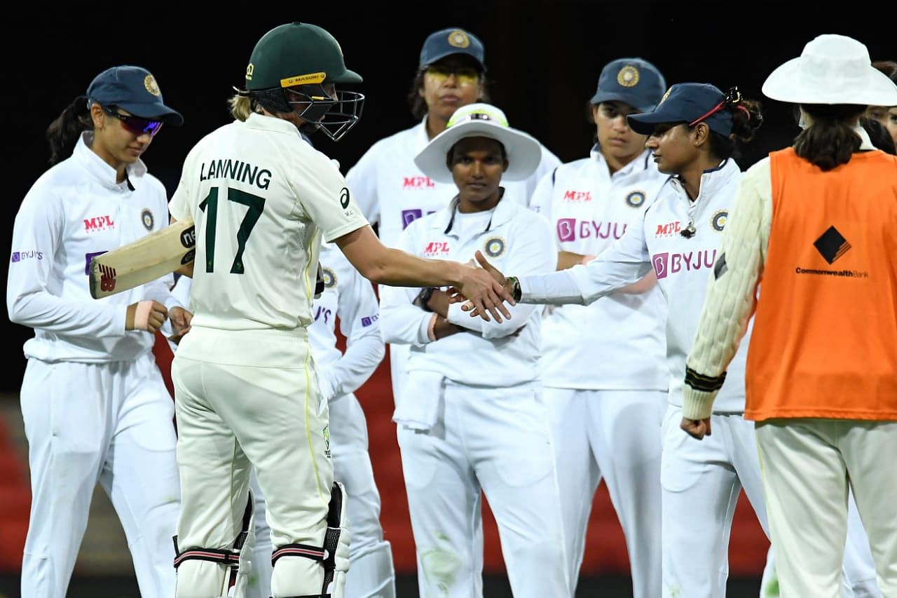 <div class="paragraphs"><p>भारत और ऑस्ट्रेलिया के बीच पहला पिंक बॉल टेस्ट मैच ड्रॉ</p></div>