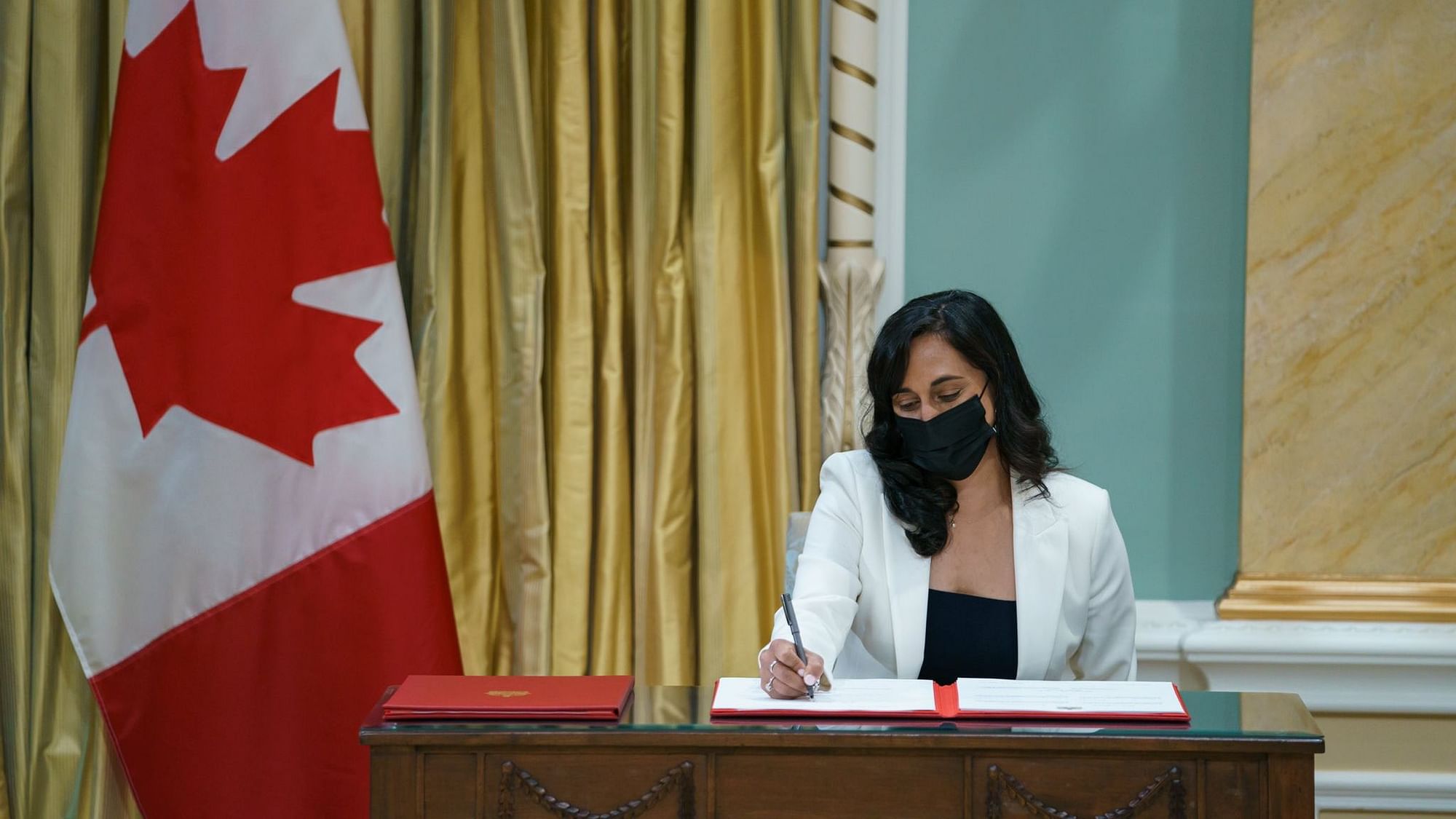 <div class="paragraphs"><p>कनाडा की नई रक्षा मंत्री अनीता आनंद</p></div>