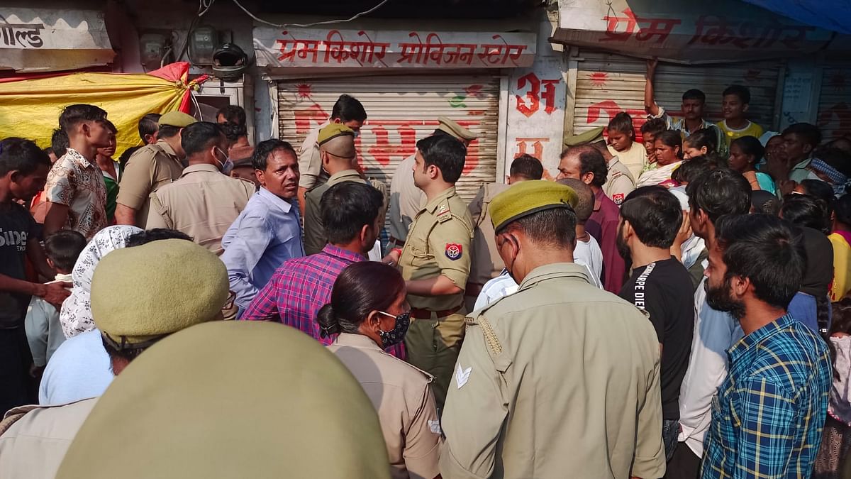 कानपुरः पति-पत्नी और बेटे की गला काटकर हत्या, 12 घंटे में दूसरी बड़ी वारदात