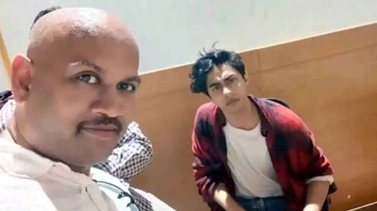 आर्यन खान ड्रग्स केस में NCB के गवाह KP गोसावी को पुणे पुलिस ने हिरासत में लिया