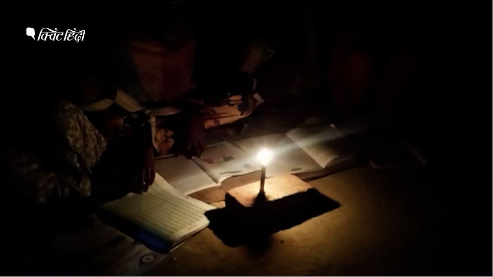 उत्तर प्रदेश: कैसी होगी एटा के इस गांव की दिवाली, जहां अबतक नहीं पहुंची बिजली